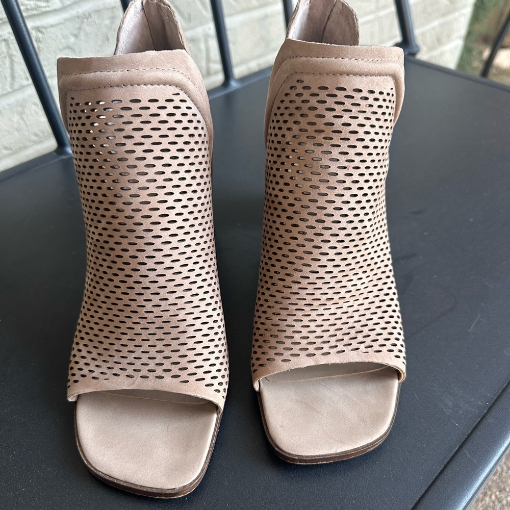 Vince Camuto Katnina Heels